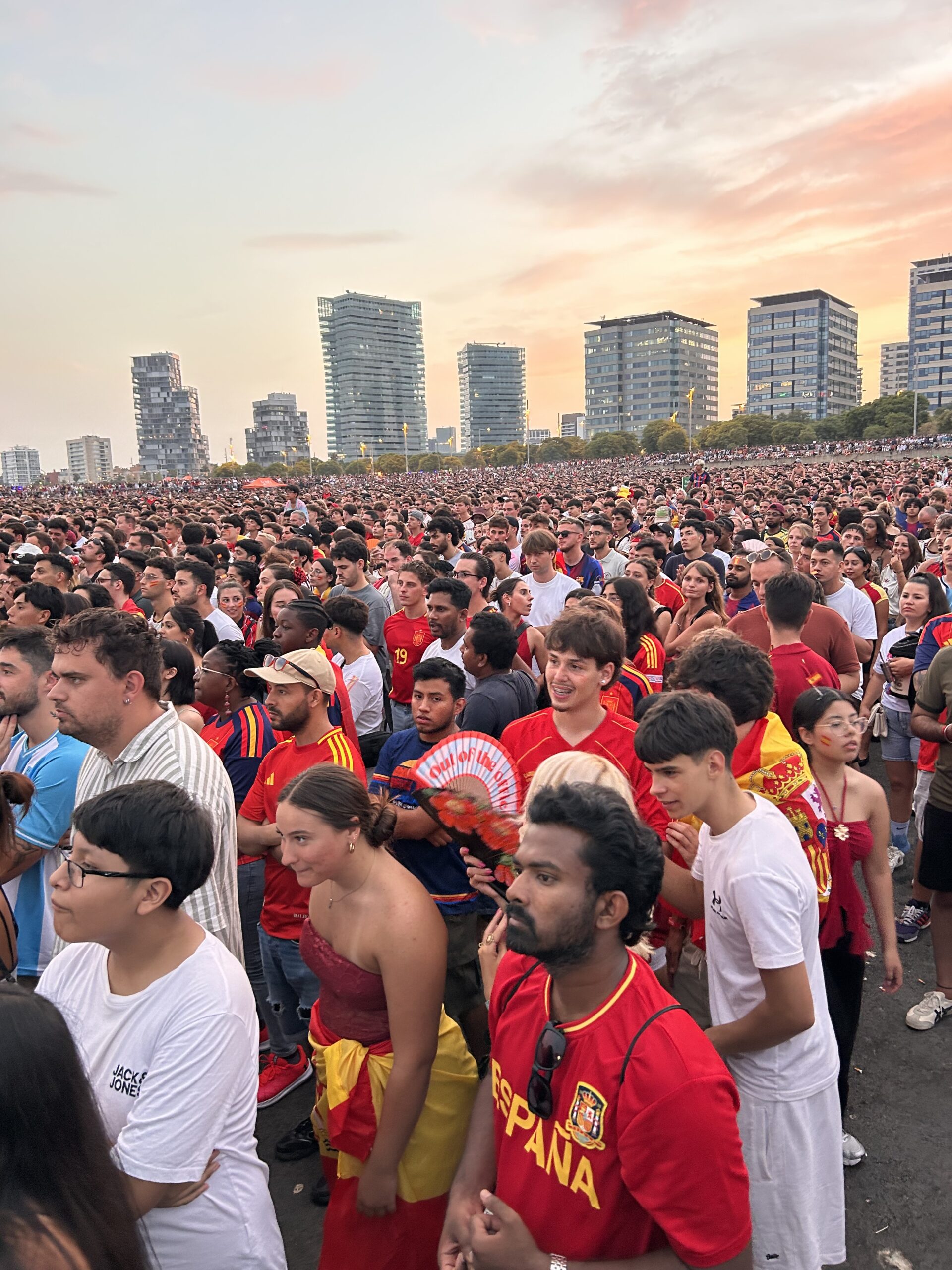 La final en la playa: 30 mil hinchas vieron el partido en el Fórum